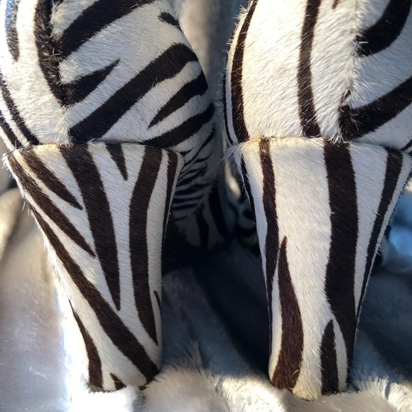 Donald J Pliner Zebra Boots - Picture 4 of 8